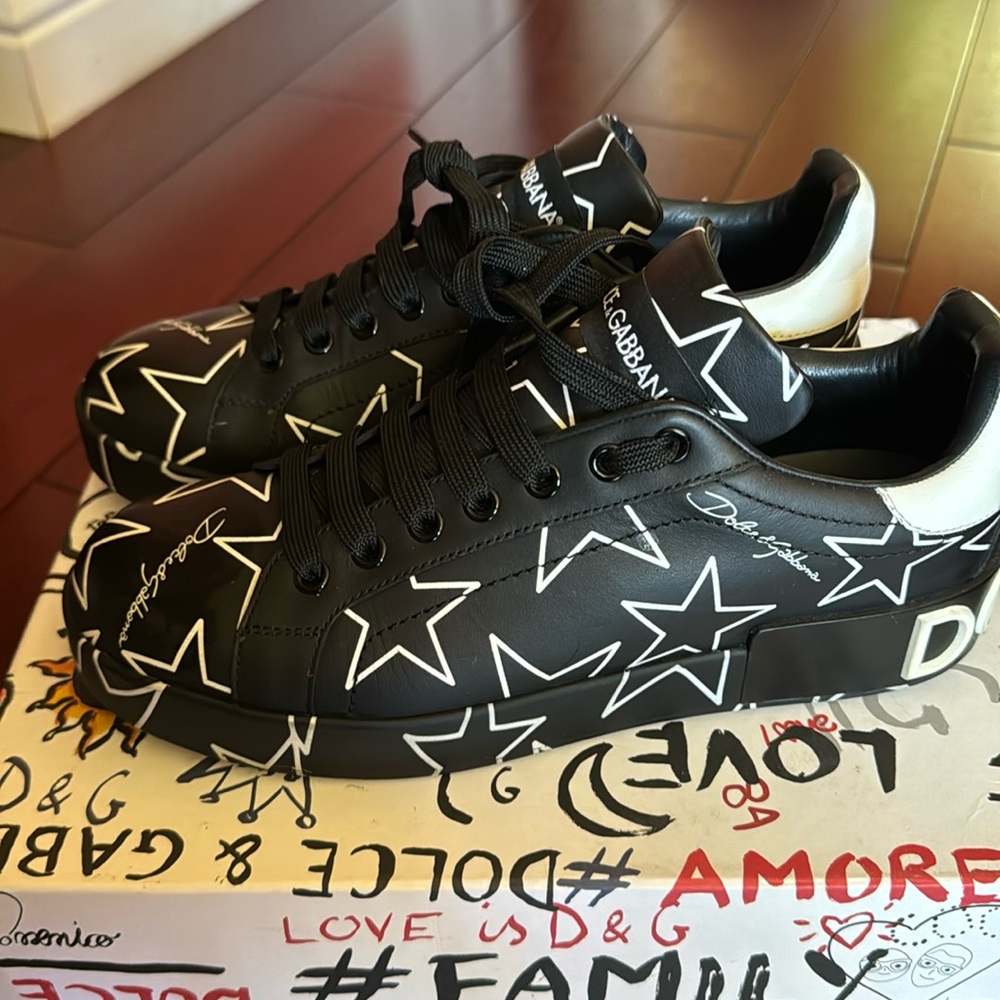 Dolce & Gabbana Portofino women’s sneakers in excellent condition!